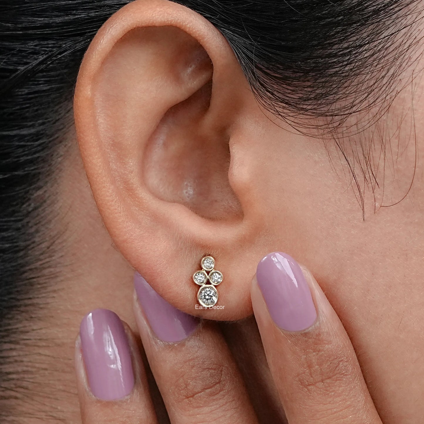 Bezel Set Round Cut Natural Diamond Tiny Stud