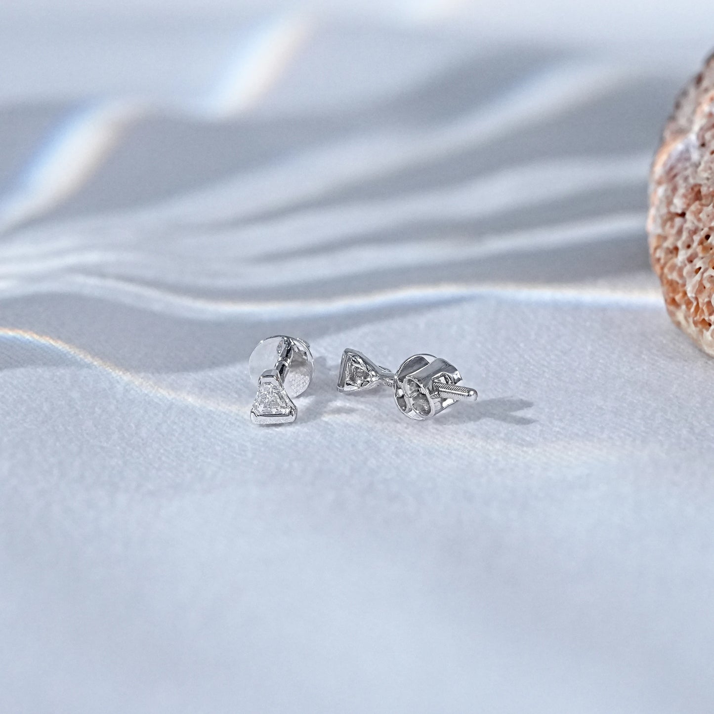 Calf'S Head Cut Lab Diamond Solitaire Earrings