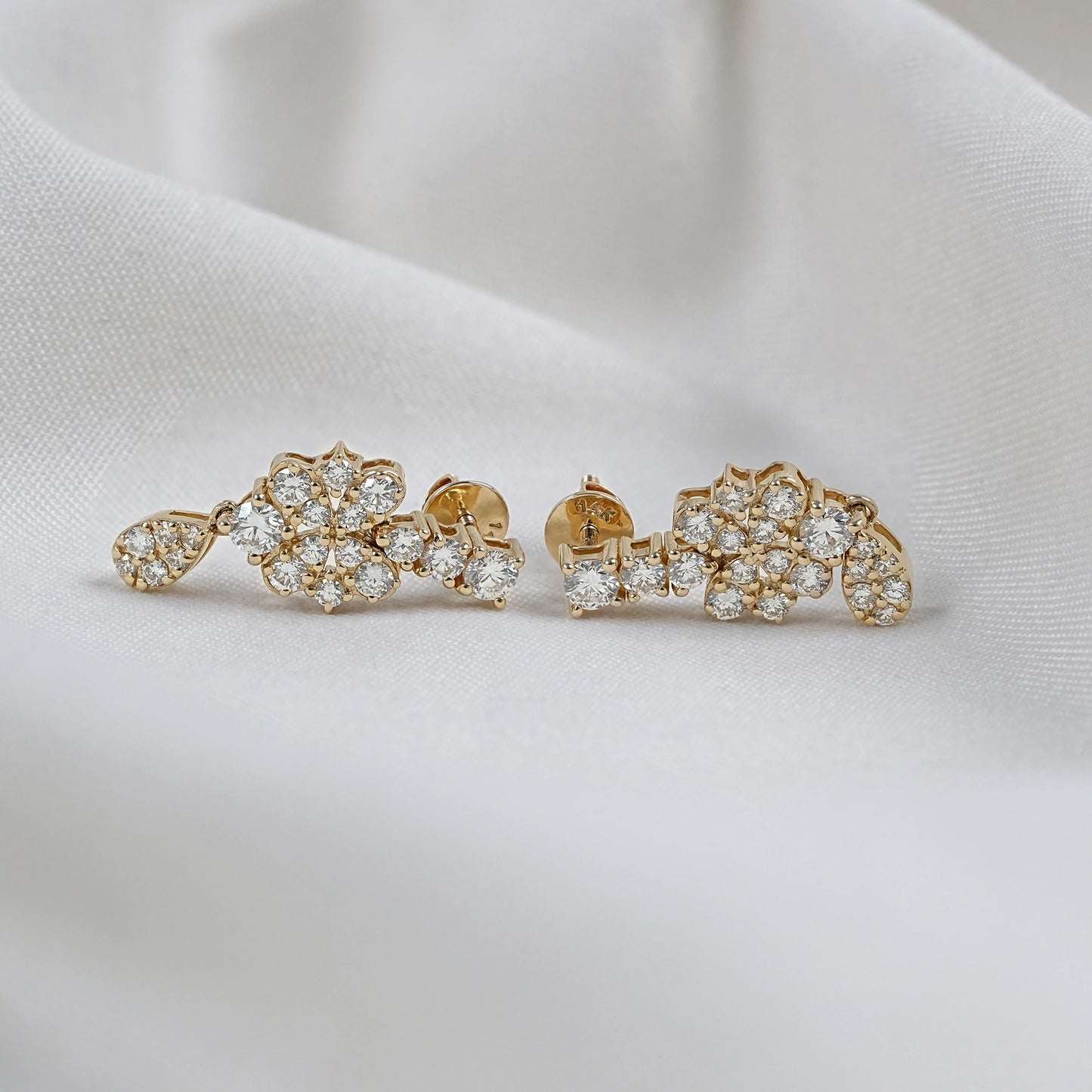 Round Cut Natural Diamond Pear Drop Earrings