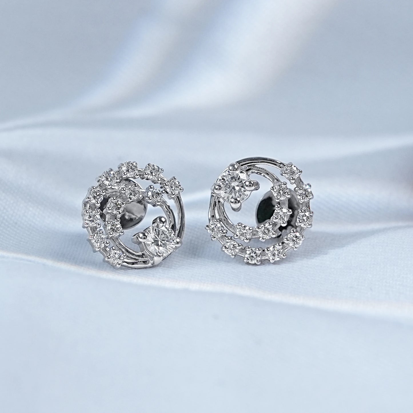 Open Round Lab Diamond Spiral Stud