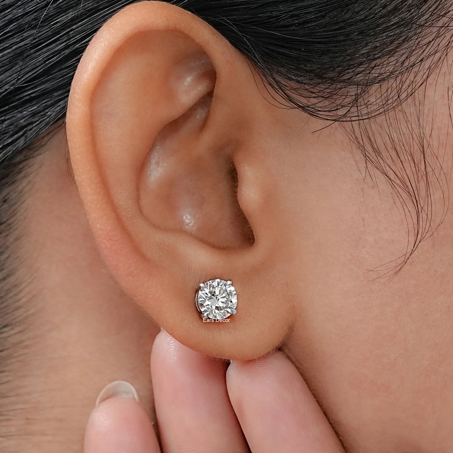 Natural Round Solitaire Stud Earrings