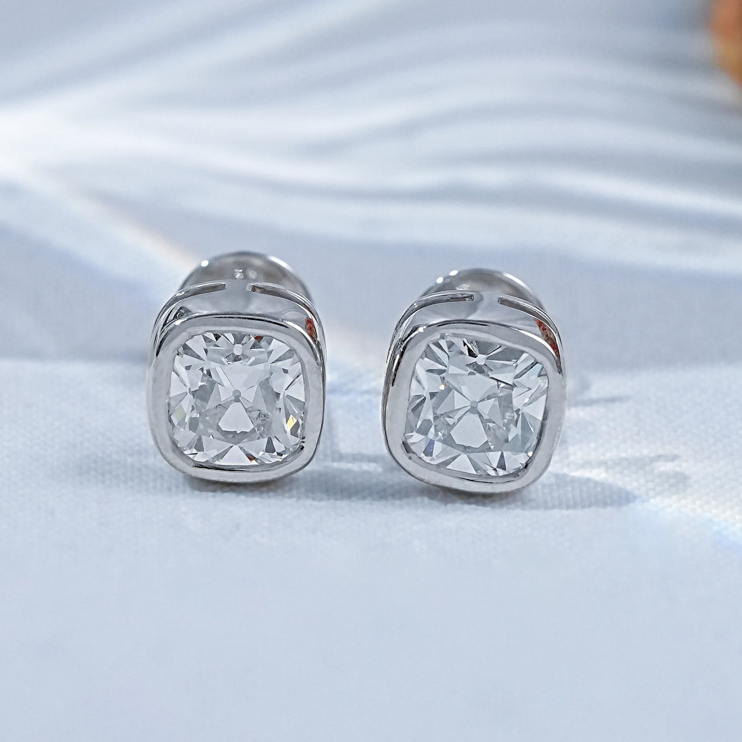 Lab Diamond Square Old Mine Cushion Diamond Bezel Set Stud