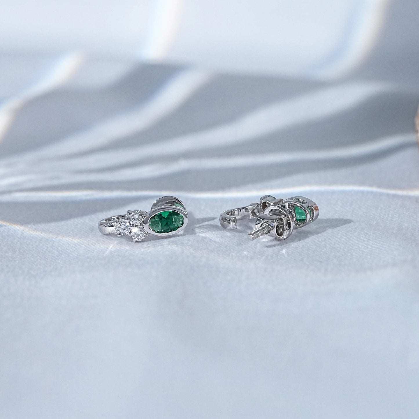 Green Oval Three Round Diamond Curved Earrings