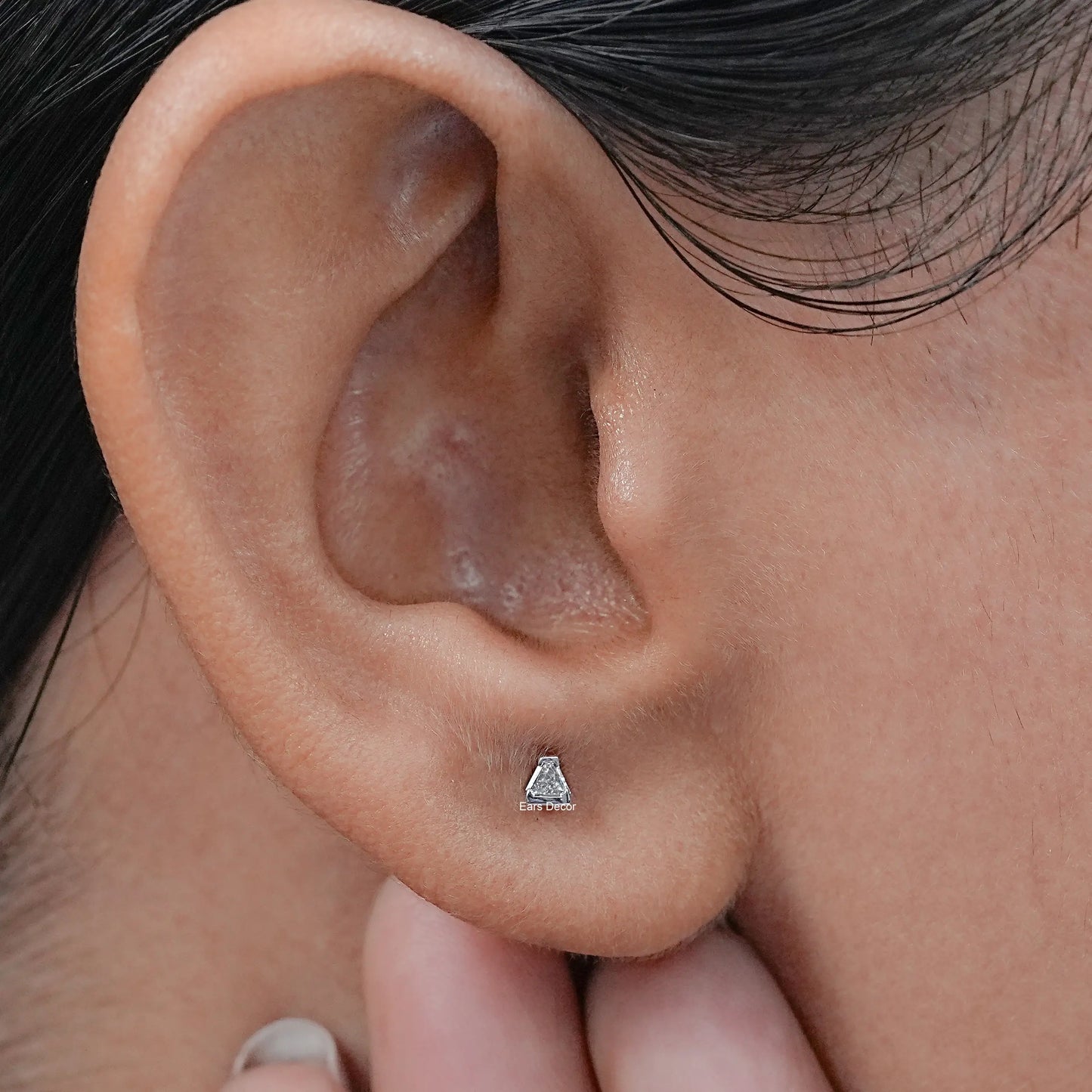 Calf'S Head Lab Diamond Daint Stud Earrings