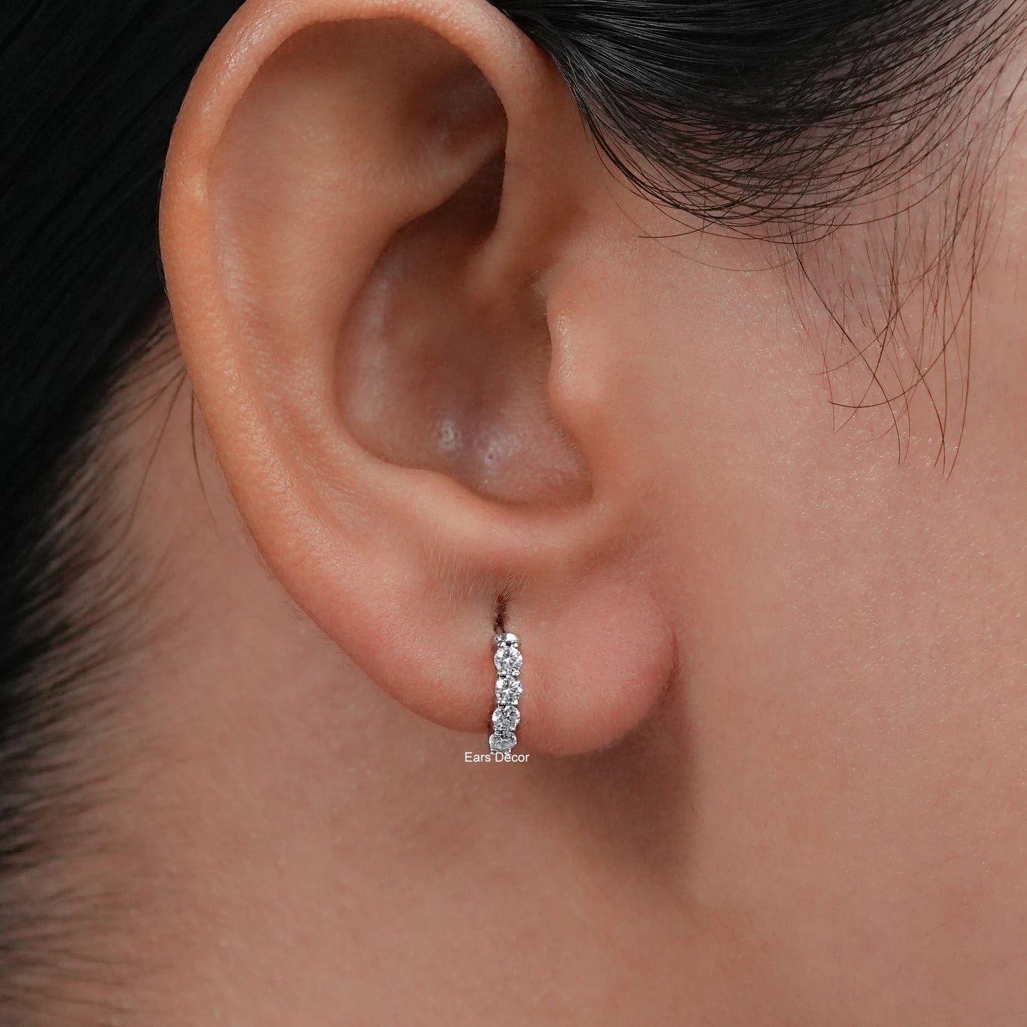 Stunning Round Shape Natural Diamond Tiny Hoops