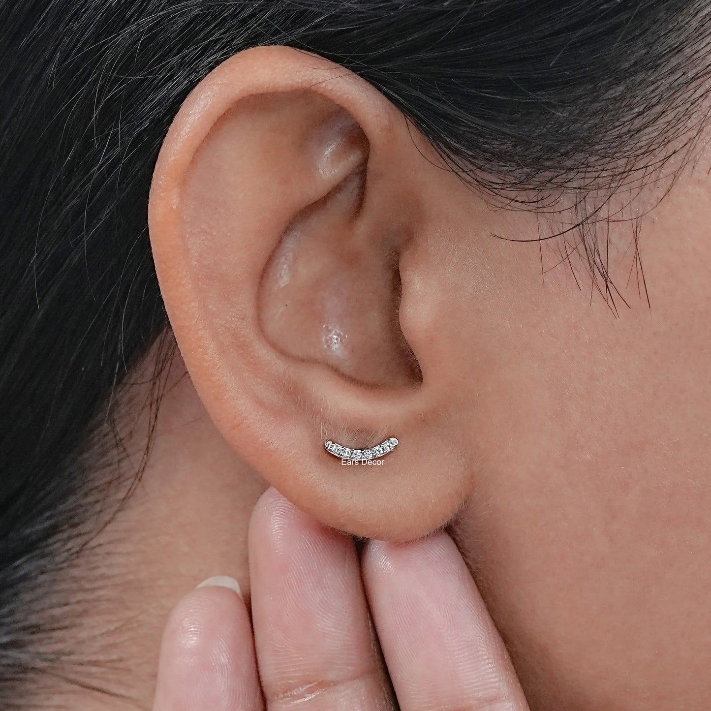 Round Diamond Curved Bar Stud Earrings