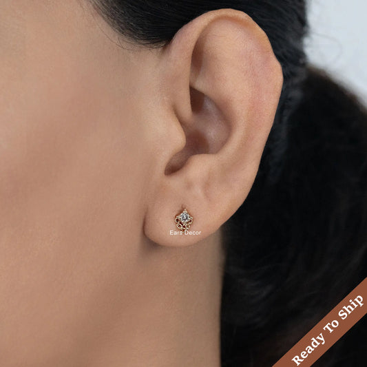 Round Cut Bar Chain Stud Earring