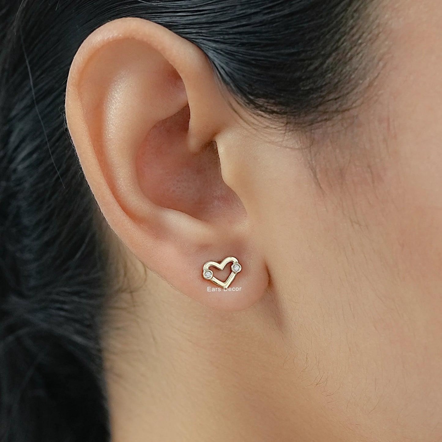 Heart Shape Round Cut Diamond Stud Earring