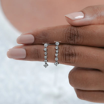 Graduted Round Natural Diamond Drop Dangle Earring