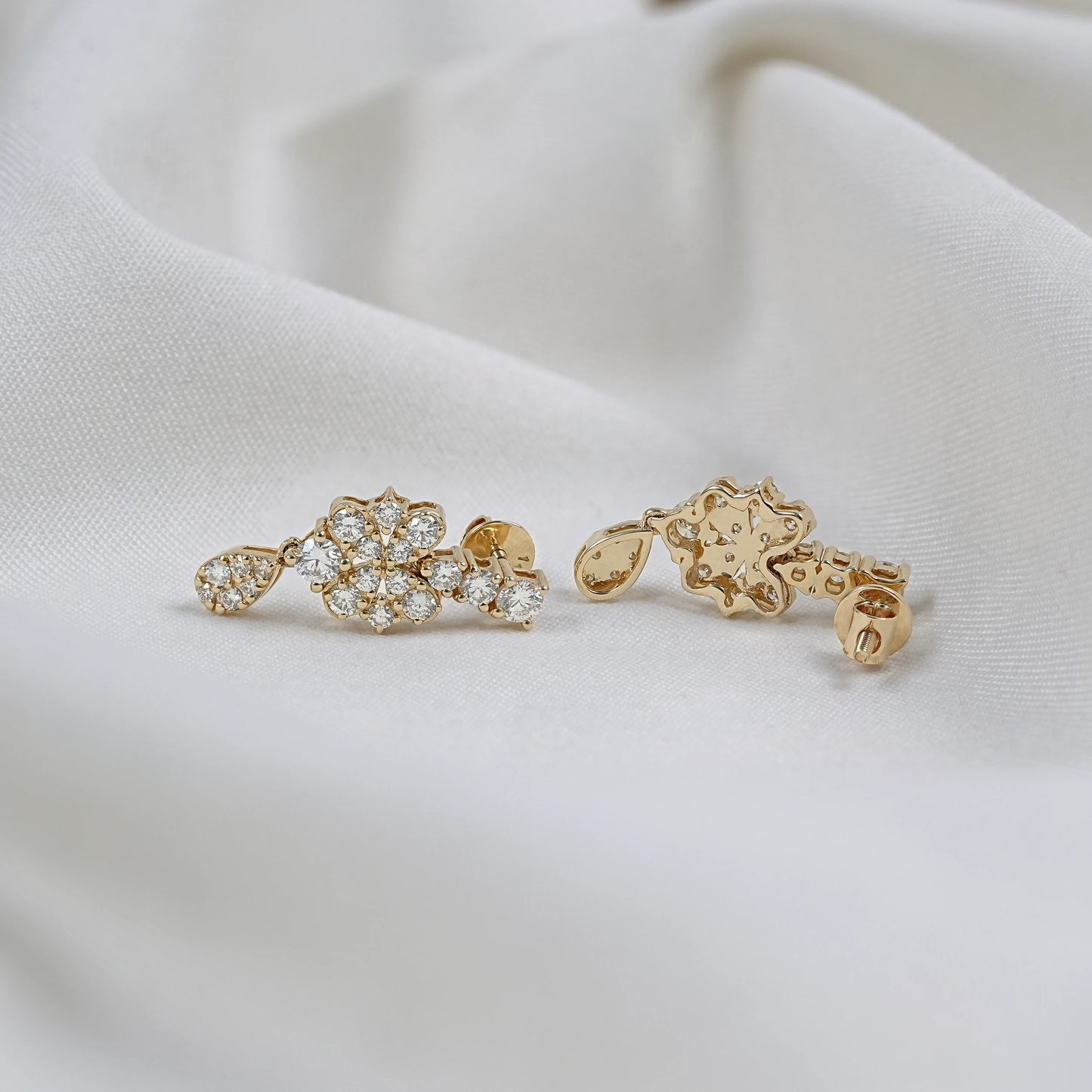 Round Cut Natural Diamond Pear Drop Earrings